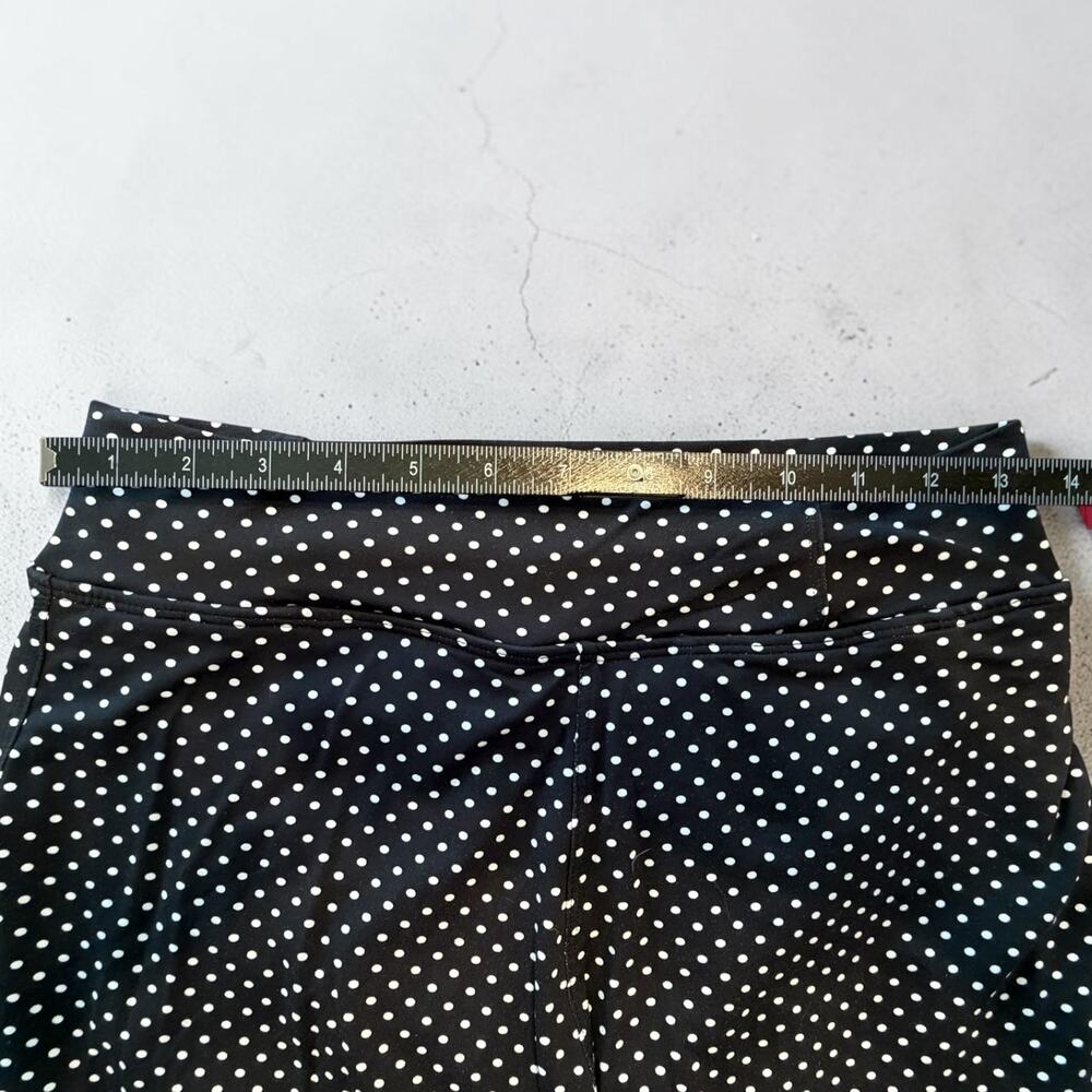 Dona Jo running. Skort. Black with white polka dots - Picture 4 of 8